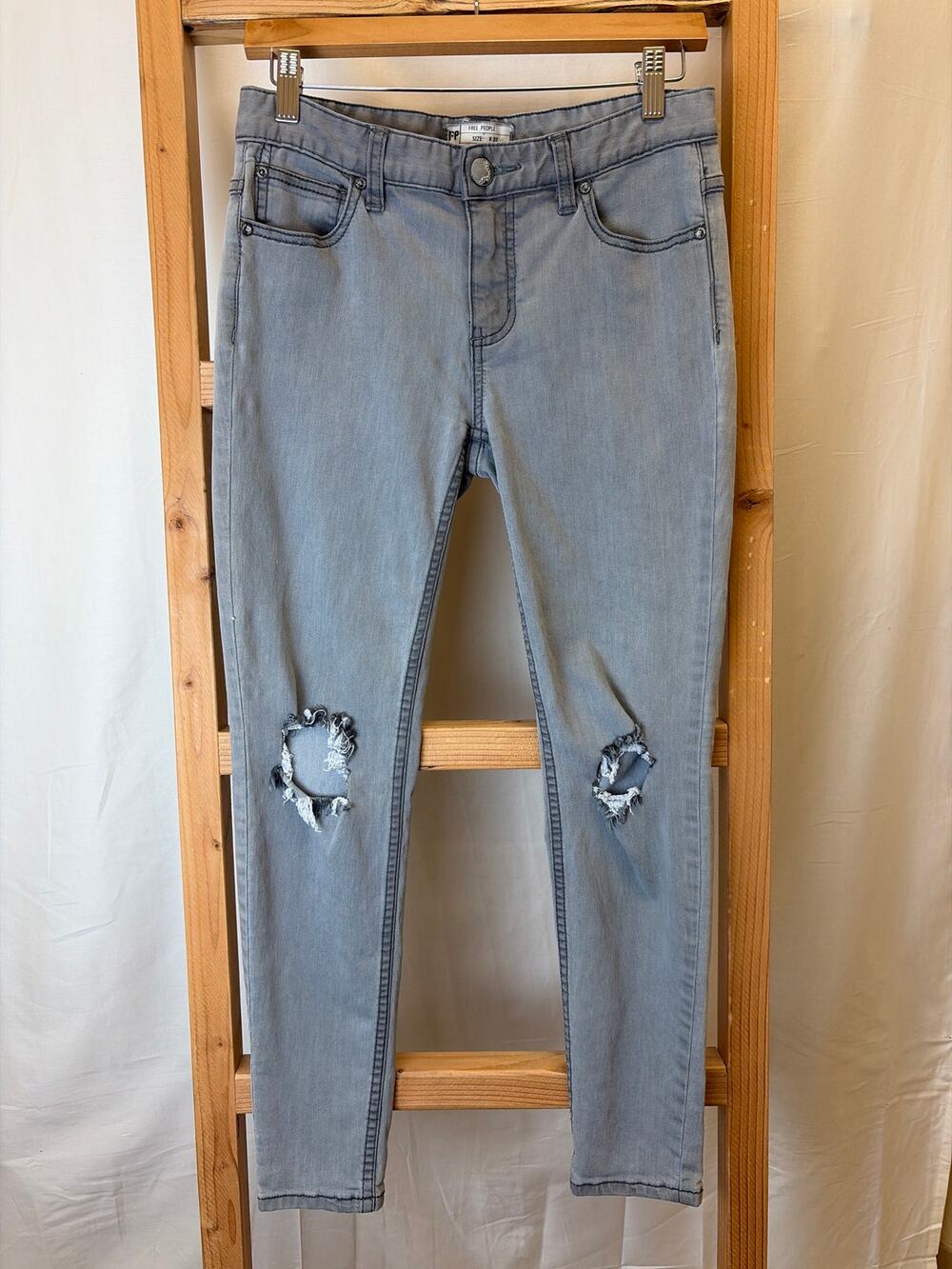 FREE PEOPLE Gray, 5-pocket, Mid Rise, Skinny Denim Jeans #0472